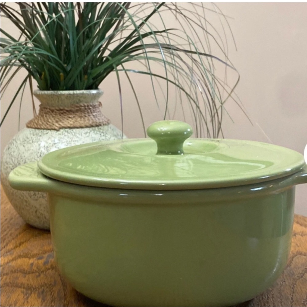 Chantal Casserole Stoneware Baking Dish With Lid